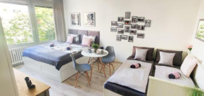 King Size Sunny Home 19 minutes to Center